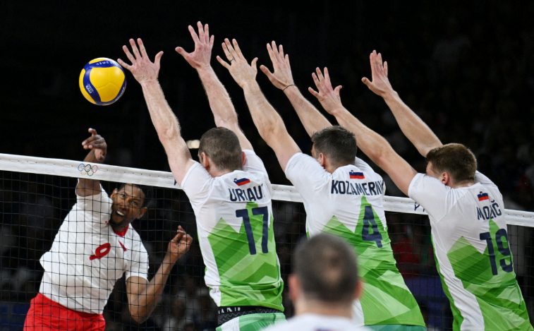 Men's Volleyball Season Beginning